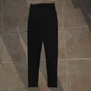Zyia - Black Scrunchy What Leggings